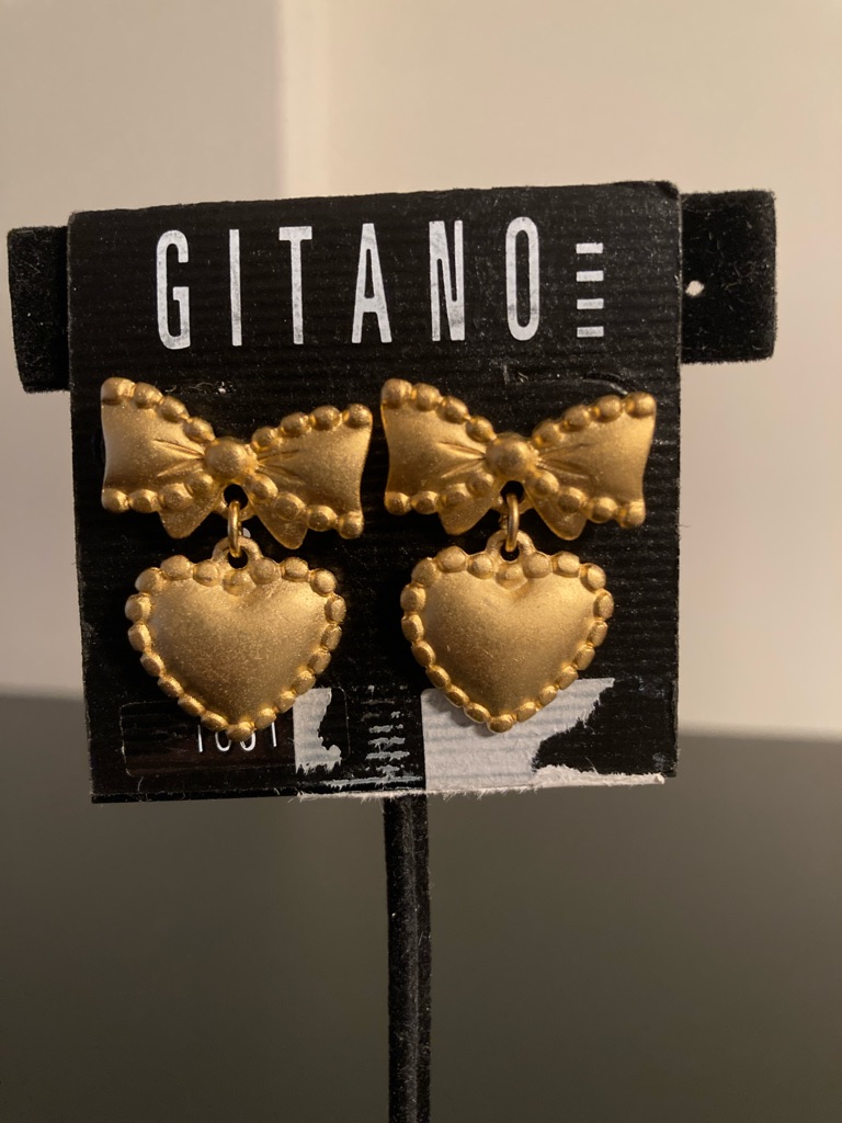 Gitano Matte Gold Bow With Heart Drop Earrings